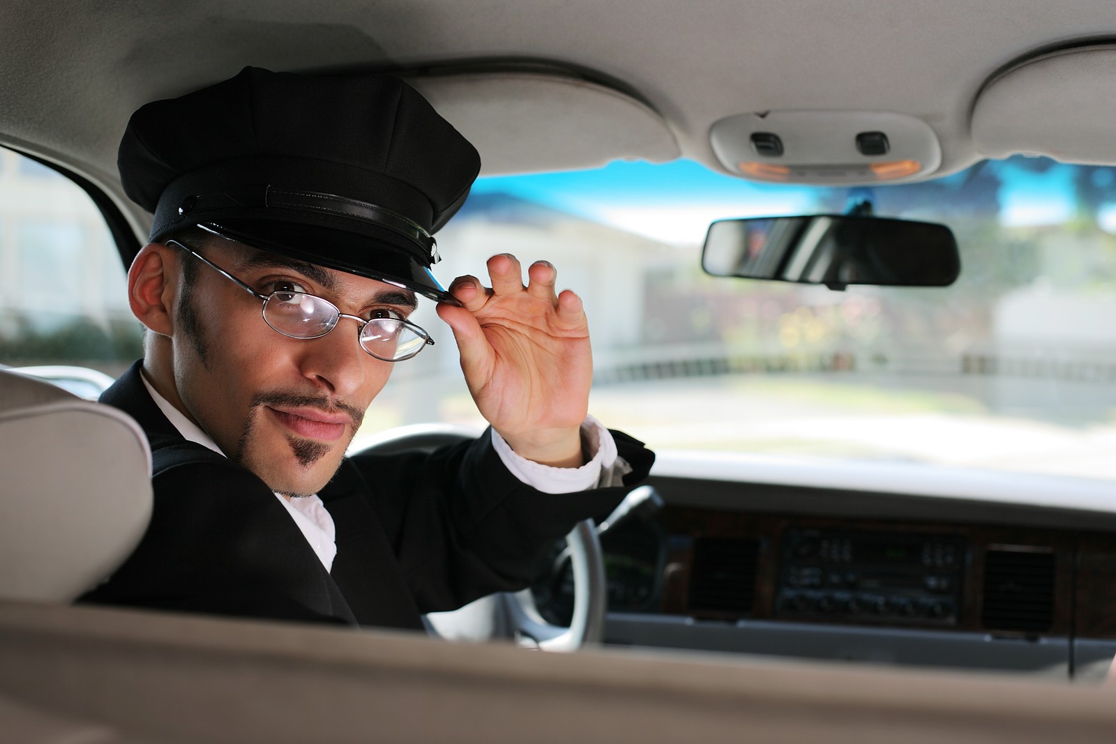Read more about the article Best Car Service From Boston Logan Airport to Rhode Island