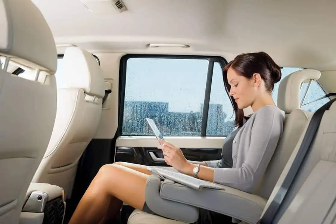 Read more about the article Corporate Limo in Boston: Elevate Your Business Travel Experience